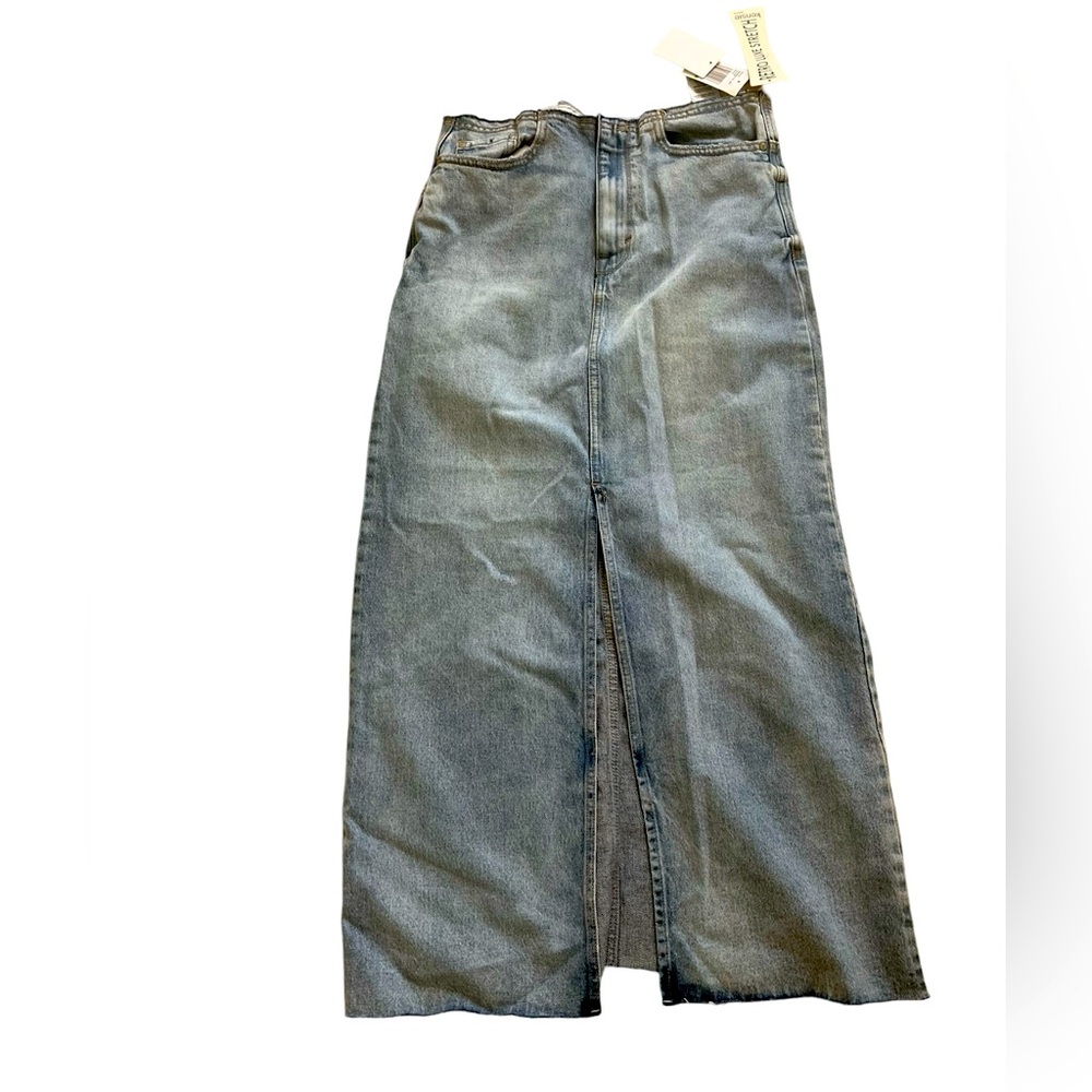 Kensie Women's Denim Maxi Skirt Marina Color NWT Size 8/29